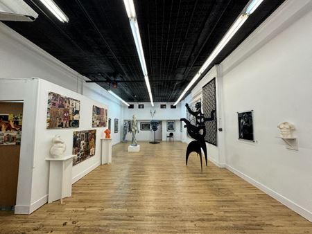 Photo of commercial space at 154 Chambers St in New York