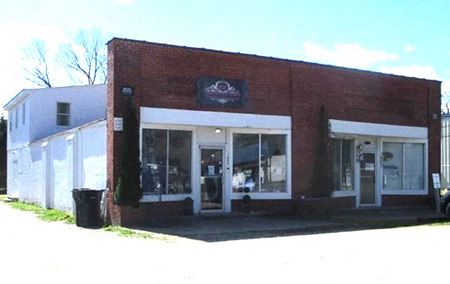 Photo of commercial space at 1403 South St in Franklin