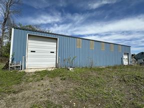 157-171 Willow Rd - 1,874+/- SF Junkyard Property