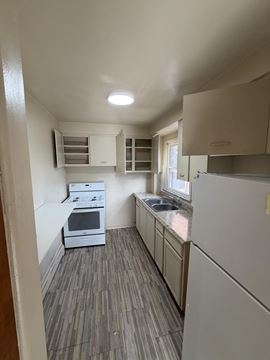 2017 Burlingame St