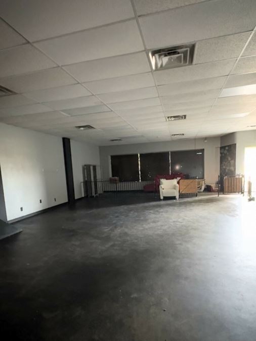 2488 Grand Island Blvd - 2,000+/- SF Retail Space in Snap Fitness Plaza