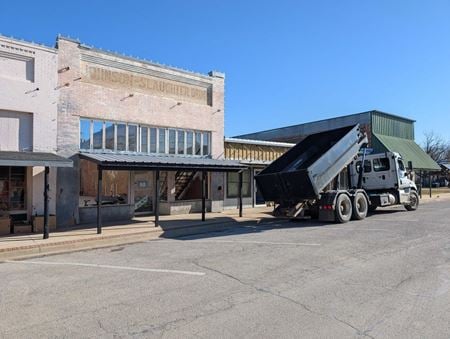 Retail space for Sale at 211 NE Front St in Edgewood