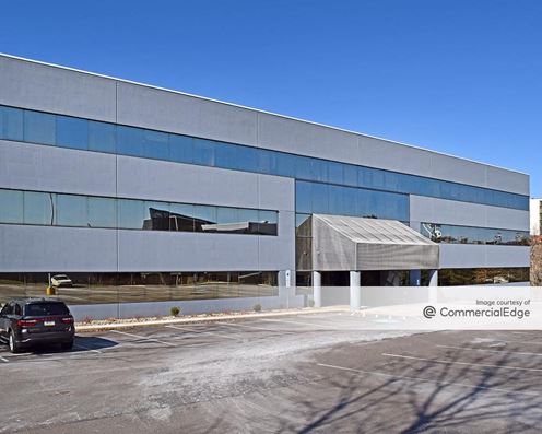 1 Marquis Corporate Center