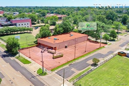 Photo of commercial space at 914 N State Street in Jackson