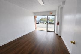 1100 SQFT Flexible Retail, Office, or Studio Space in Downtown Winter Haven, FL | Polk County, FL