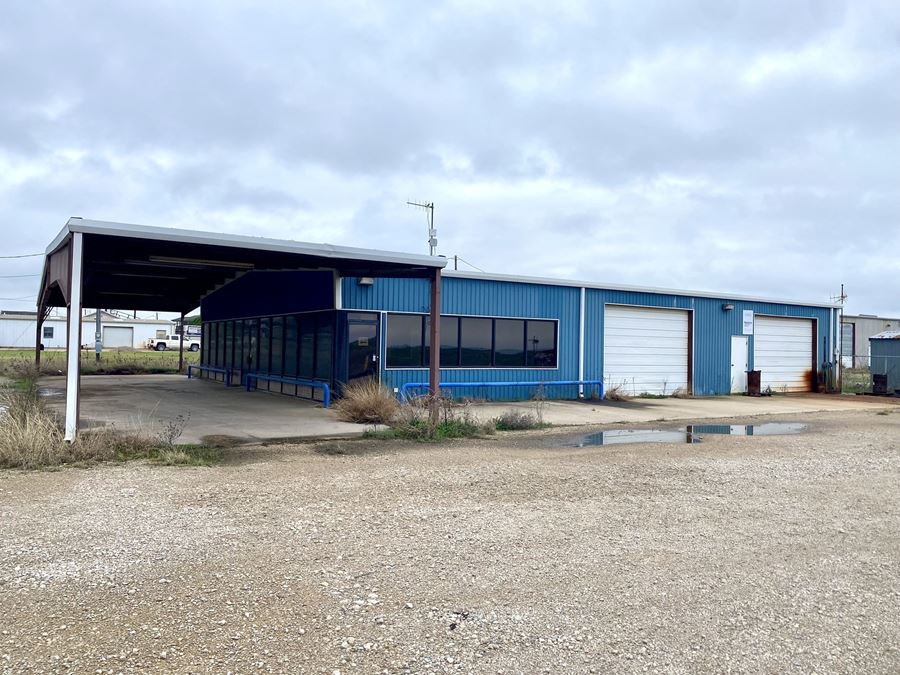 Shop/Office & Oversized Pipe Yard Along Main St. Frontage