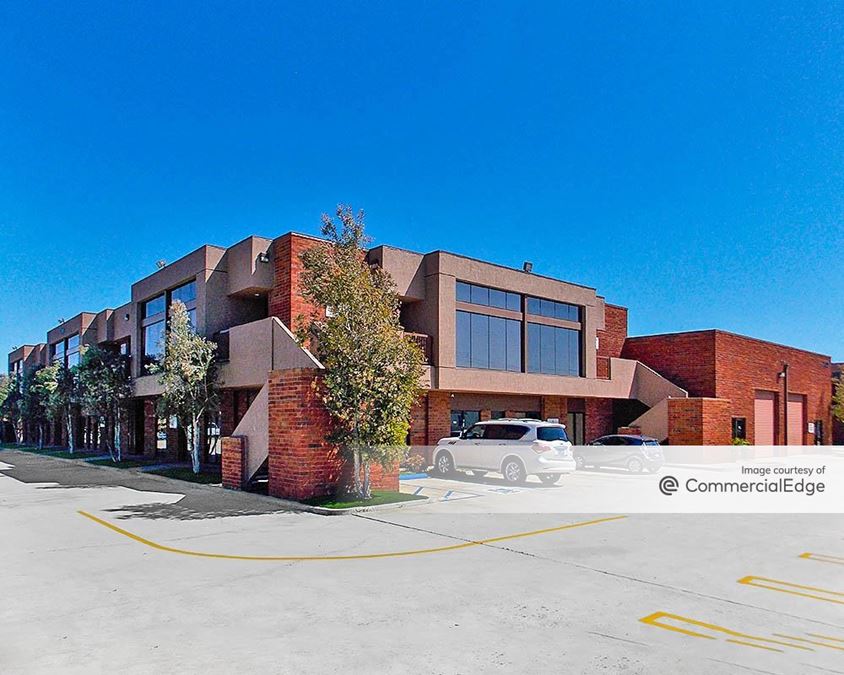 Santa Fe Business Park - 2400 & 2420 West Carson Street