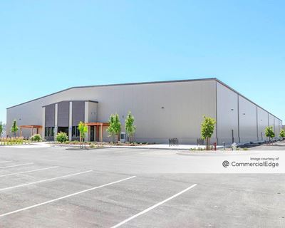 Billa Landing - Hangar J