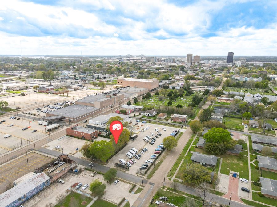 Commercially Zoned Lot just minutes from I-110 and Downtown