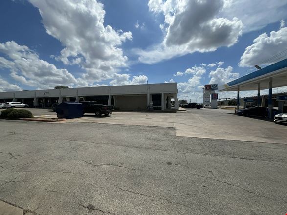 14611 Burnet Rd