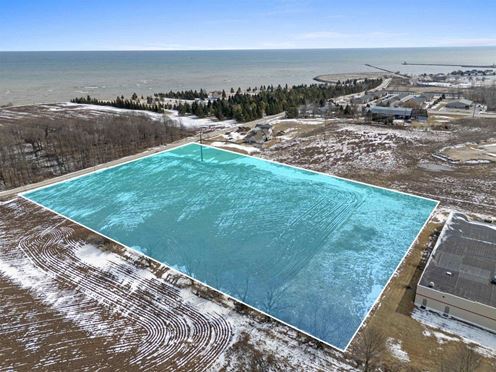 Lakeshore Dr