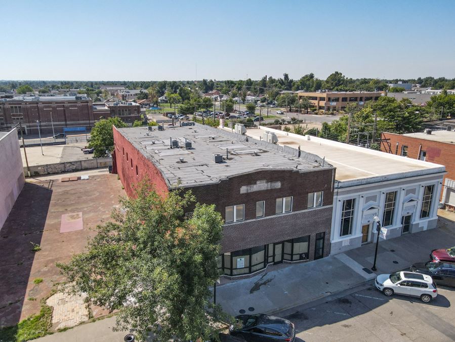 220 SW 25th St.