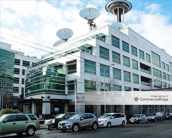 Komo Plaza East