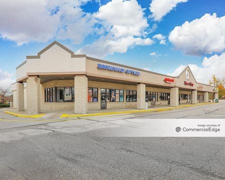 Photo of commercial space at 3301 Center Road in Brunswick