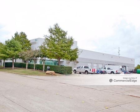 Industrial space for Rent at 902 Nicholson Road in Garland