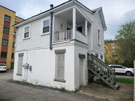 1337 Virginia St E