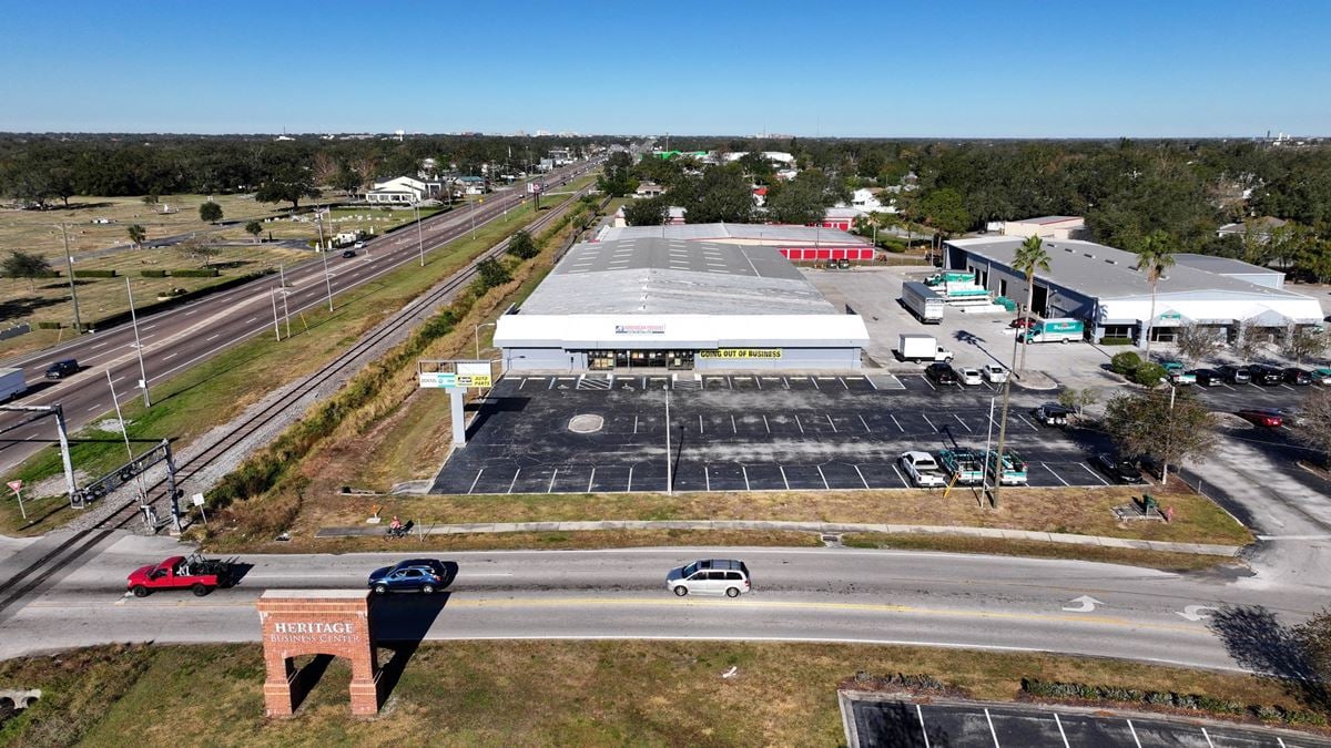 35k SF Warehouse and Showroom For Lease