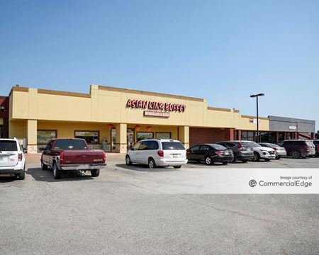 Retail space for Rent at 507 North US Highway 77 in Waxahachie