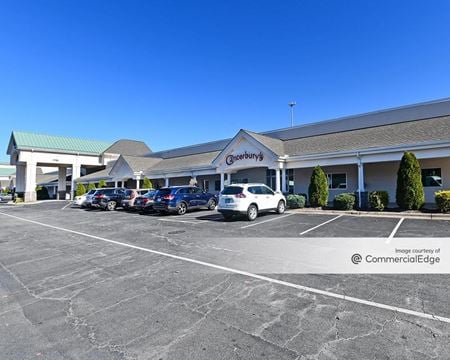 Retail space for Rent at 1703 Westchester Drive in High Point