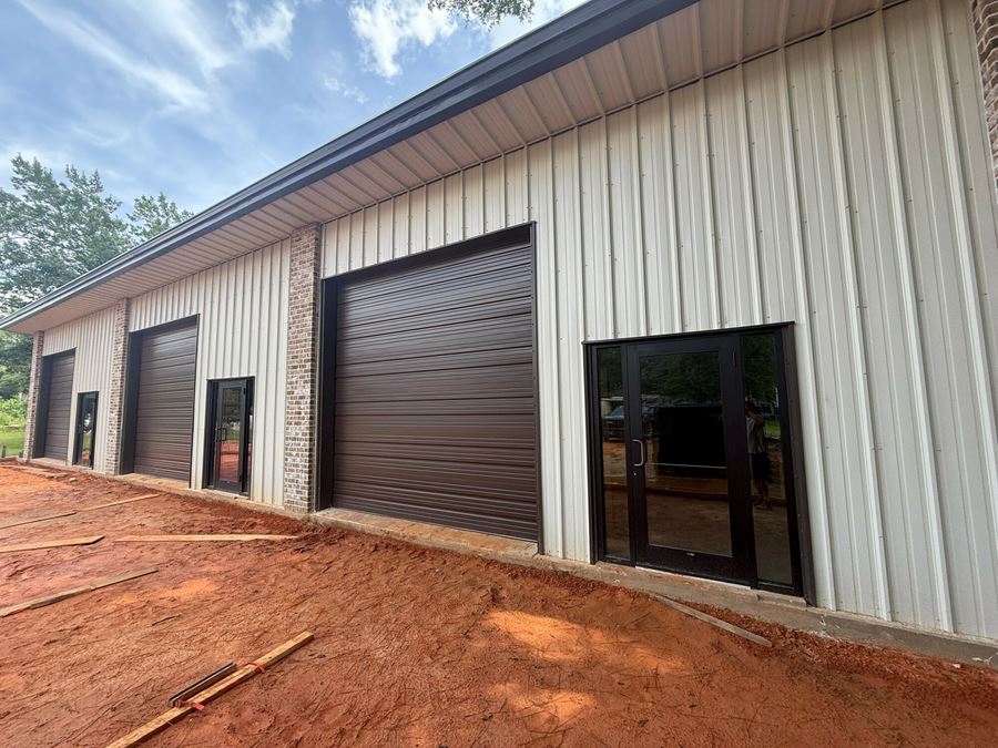 Small Bay Commercial - Ocean Springs / Biloxi