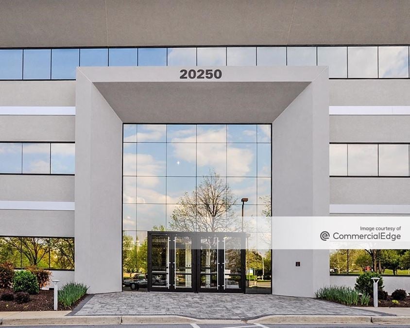 270 Corporate Center - 20250 Century Blvd
