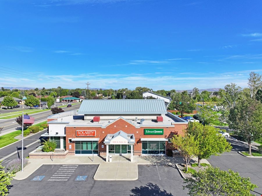 First Class Bank Building