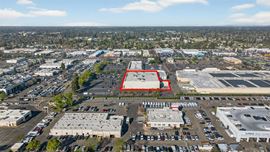 ±36,319 SF Blackstone Ave Retail Building