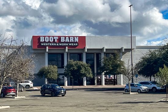 1673 W Lacey Blvd