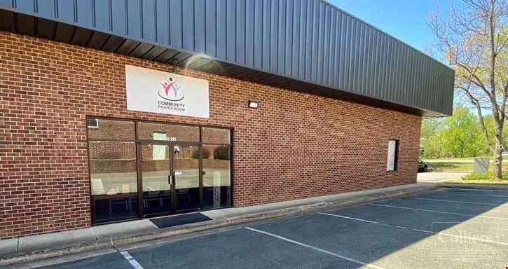 Excellent location convenient to UVA, Downtown Charlottesville and Rte 29N