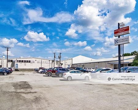 Commercial space for Rent at 11616 Harry Hines Blvd in Dallas