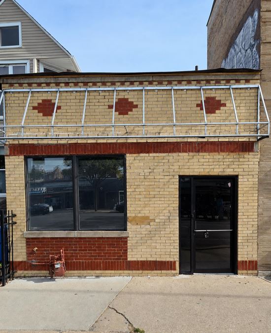 Freestanding Retail Building in the Heart of Ravenswood