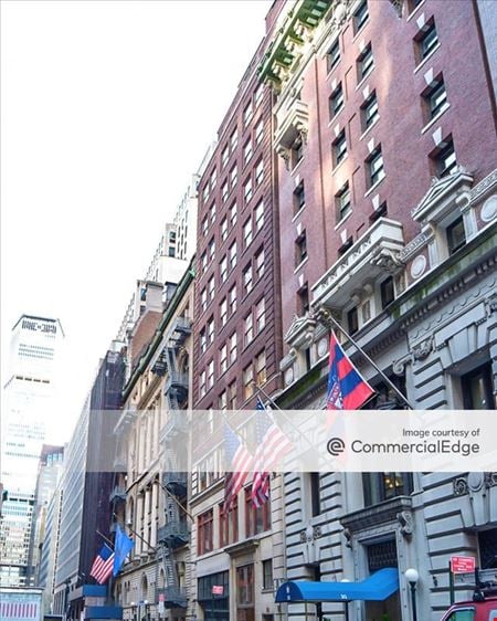 Commercial space for Rent at 28 West 44th Street in New York