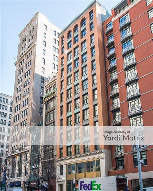 373 Park Avenue South