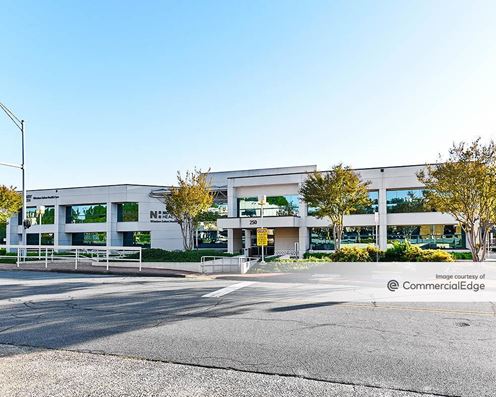 240-250 Charlois Blvd