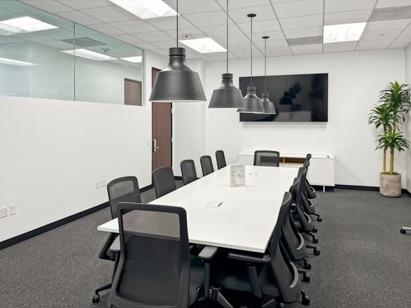 Regus - Irvine - Main St