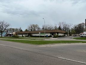 2882 S Dixie Dr