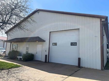 Industrial space for Rent at 710 49th St in Marion