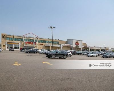 College Point Retail Center - 13311 20th Avenue
