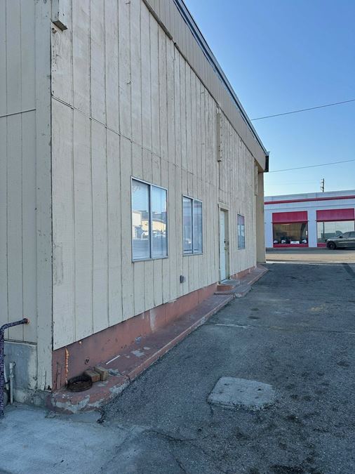 ±1,807 SF Retail Building in Taft, CA