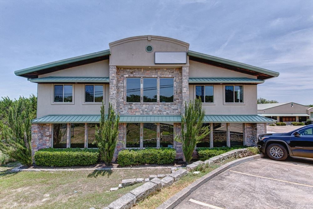Vineyard Business Center Office Building 1