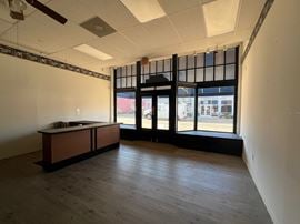 110 W Anderson St
