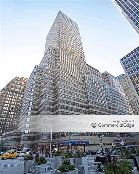 Commercial space for Rent at 1407 Broadway in New York