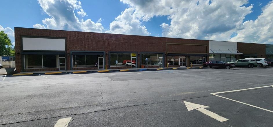 Shades Mountain Plaza