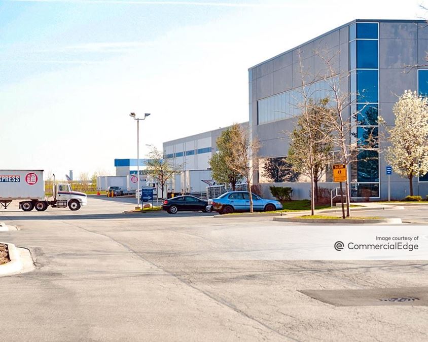 401 East Touhy Avenue, Des Plaines Industrial Space For Lease