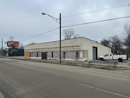 Photo of commercial space at 637 E 8 Mile Rd in Hazel Park