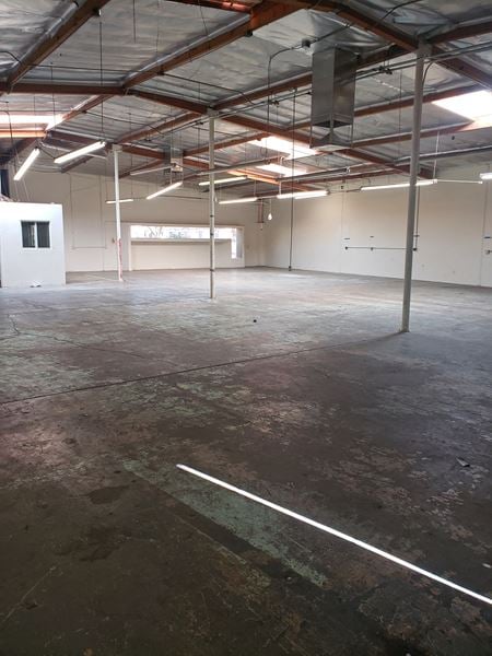 Industrial space for Rent at 3301-3331 W Catalina Dr in Phoenix