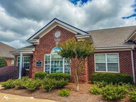 Long-Term NNN-Leased Office Investment | National Healthcare Tenant | 8.7% Cap Rate | Leased Through 2033
