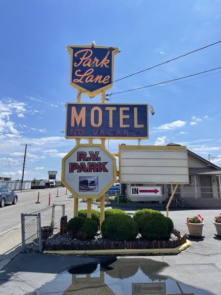 Park Lane Motel Suites & RV Park - Spokane
