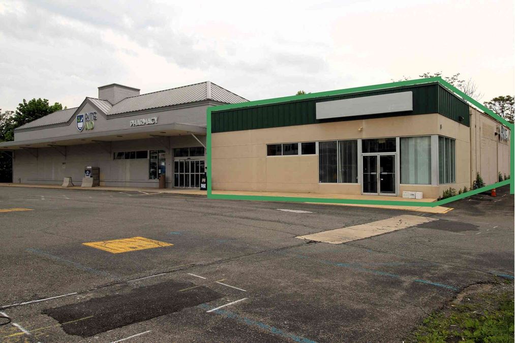 6,500 SF Retail/Office Space Adjoining Rite-Aid