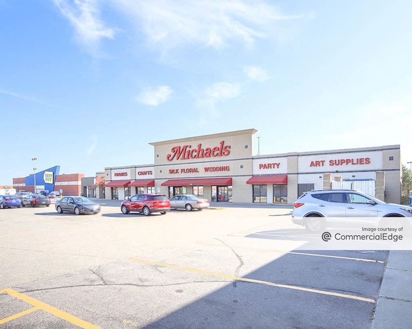 4130 West Division Street, St. Cloud Retail Space For Lease